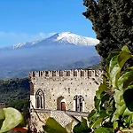 Luxury With Private Pool - Sea & Mount Etna Views - Historic Center - 5 Bedroom Configuration Taormina