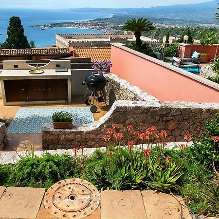 Luxury With Private Pool - Sea & Mount Etna Views - Historic Center - 5 Bedroom Configuration Villa