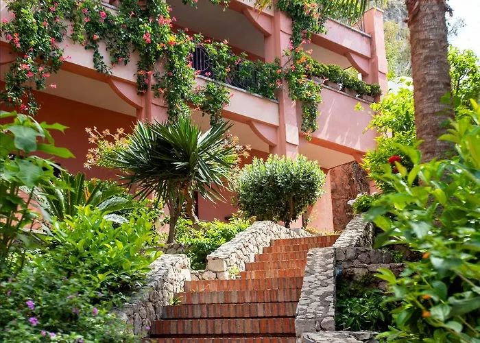 Luxury With Private Pool - Sea & Mount Etna Views - Historic Center - 5 Bedroom Configuration Villa Taormina