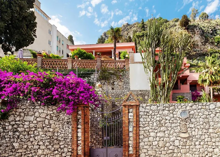 Villa Luxury With Private Pool - Sea & Mount Etna Views - Historic Center - 5 Bedroom Configuration *