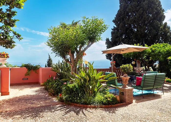 Luxury With Private Pool - Sea & Mount Etna Views - Historic Center - 5 Bedroom Configuration * Taormina