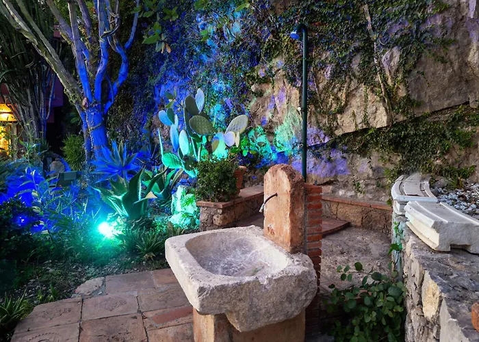 Luxury With Private Pool - Sea & Mount Etna Views - Historic Center - 5 Bedroom Configuration * Taormina