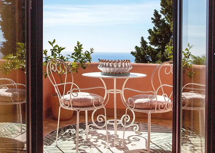 Luxury With Private Pool - Sea & Mount Etna Views - Historic Center - 5 Bedroom Configuration * Taormina
