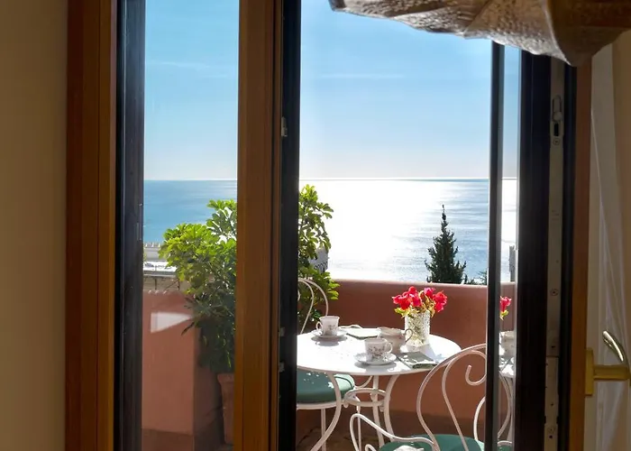 Villa Luxury With Private Pool - Sea & Mount Etna Views - Historic Center - 5 Bedroom Configuration Taormina