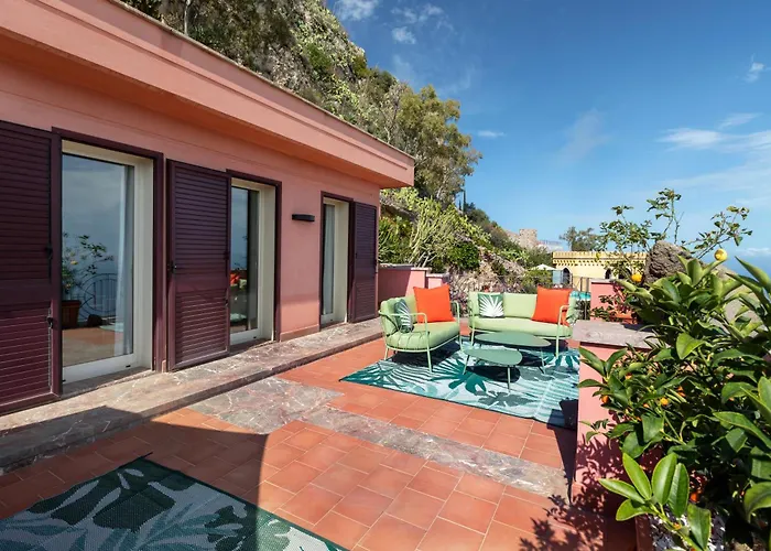 Luxury With Private Pool - Sea & Mount Etna Views - Historic Center - 5 Bedroom Configuration * Taormina