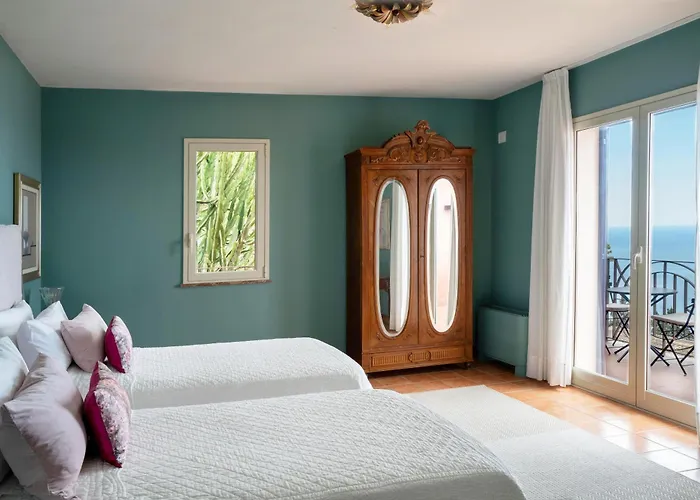 Luxury With Private Pool - Sea & Mount Etna Views - Historic Center - 5 Bedroom Configuration Villa